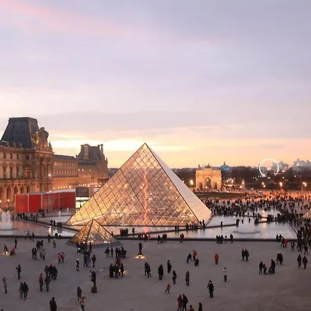 Chic Champs-elysees *