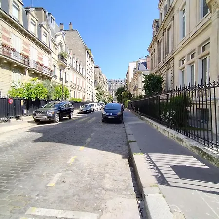 Comfortable Studio Champs-Elysees
